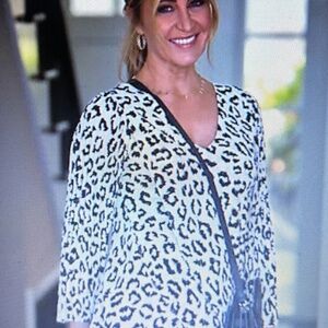 Laurie Felt Woven Leopard Reversible Pleated Sleeve Blouse - XL